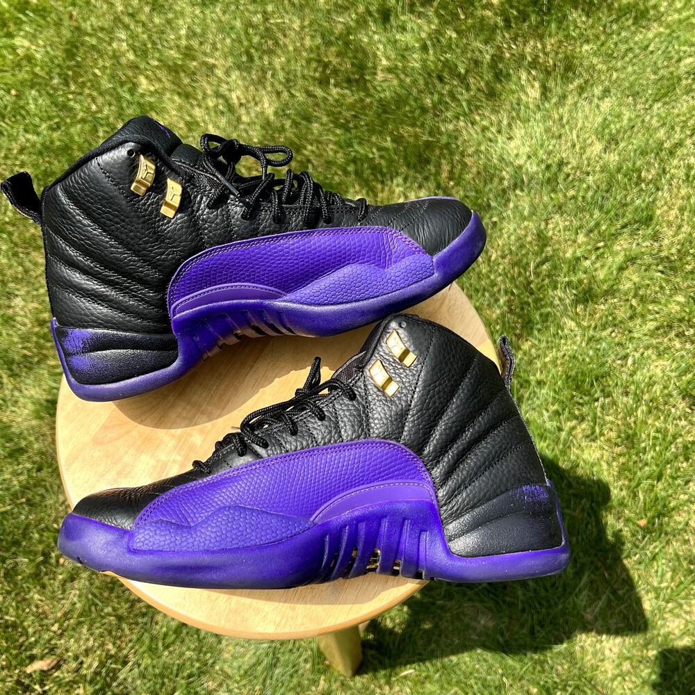 Jordan Men's Athletic Shoes Black & Purple - Picture 2 of 10